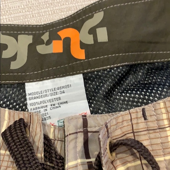 Men’s shorts or swim trunks size 34 - Picture 3 of 6